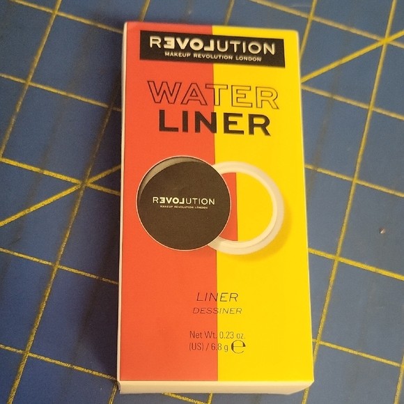 Revolution Water Liner Double Up w Double Ended Brush New In Box - Picture 1 of 5